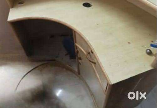 Reception Table / Study Table