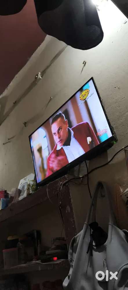 Intex TV 32inc smart tv9mahine ki h pura set bechna h