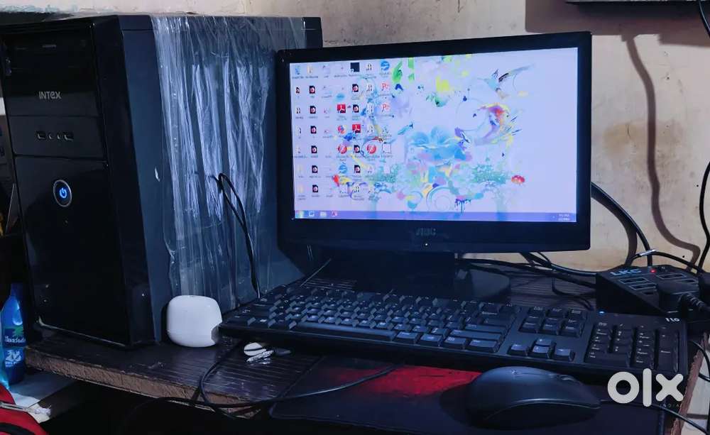 Computer Set(Monitor, CPU, mouse, keyboard with connecting cables)