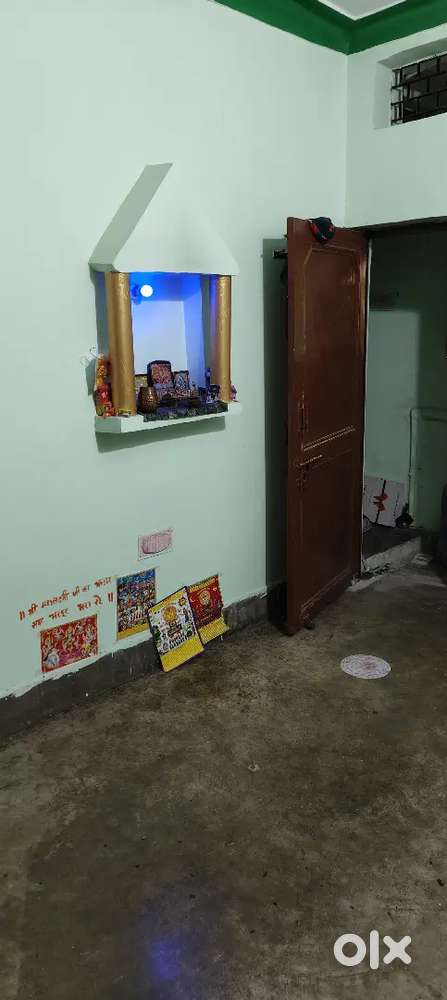 Room available for girls only