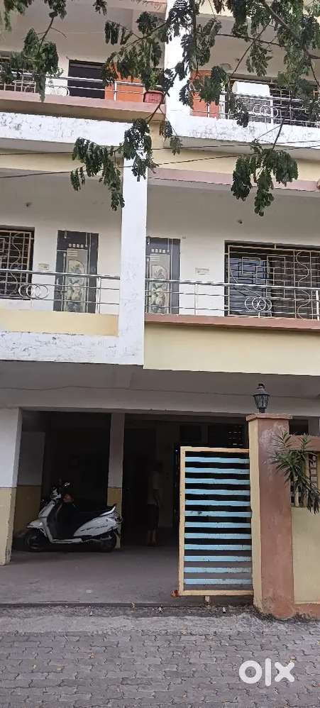 Flat At Wathoda