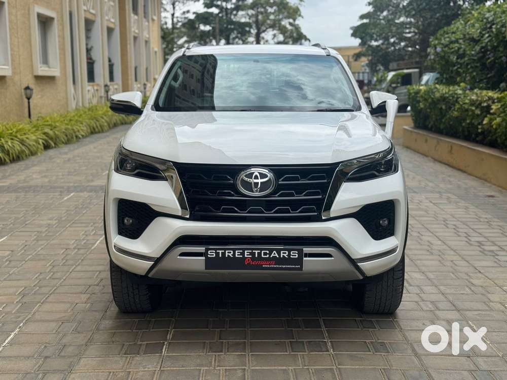 Toyota Fortuner 4X2 AT 2.8 Diesel, 2023, Diesel
