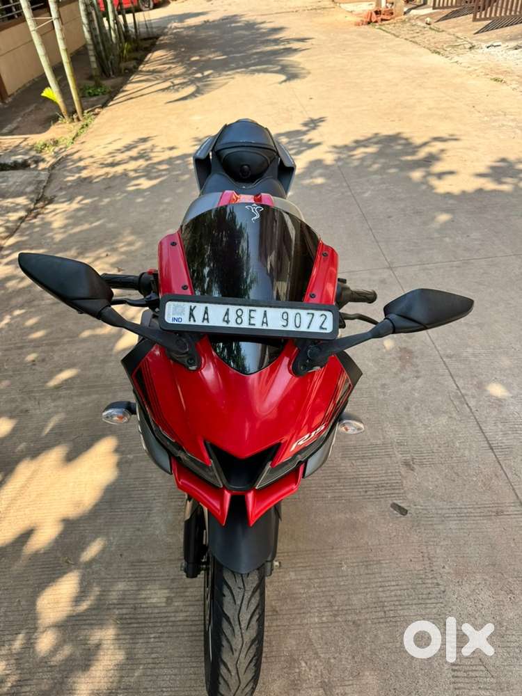 R 15 v3 red  hand grey colour