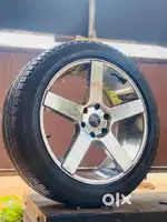 22 inch 6 hole 139.7 pcd 4 lenzo used alloys & 285/45/22 4 Used Tyers