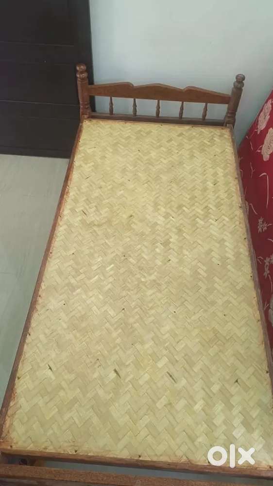 Bed and bedstead available