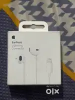 Apple Earpods (Wired, Lightning) – Brand New with Box & Invoice