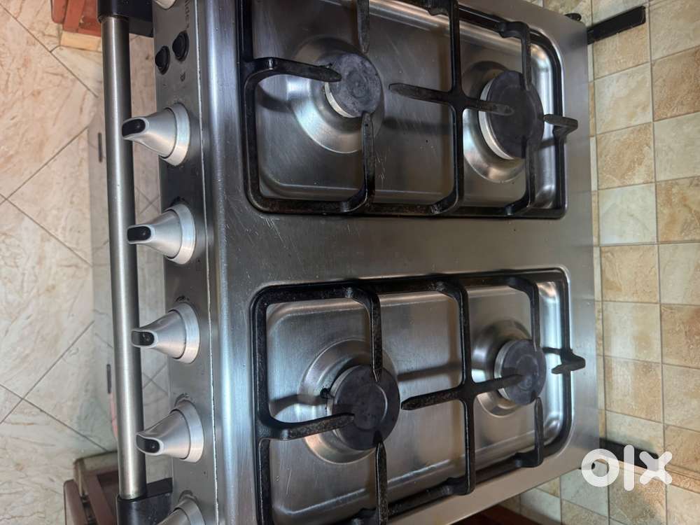 Midea 4burner cooking range