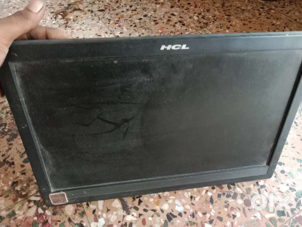 HCL 16 inch LCD