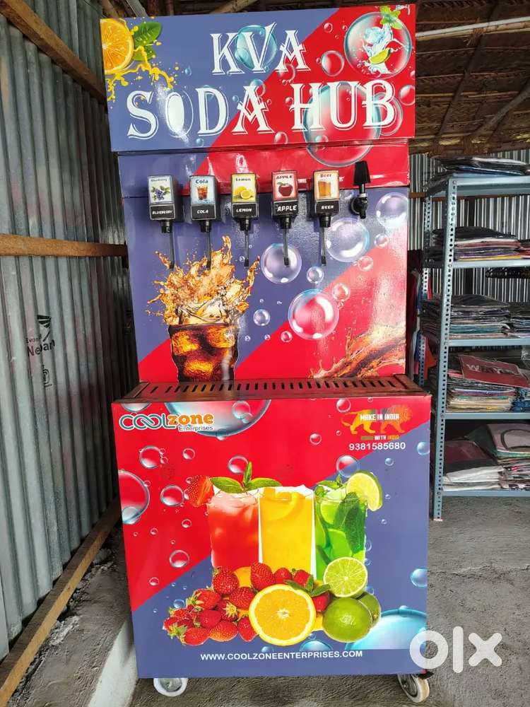 Commercial Soda Vending Machine - Excellent Condition