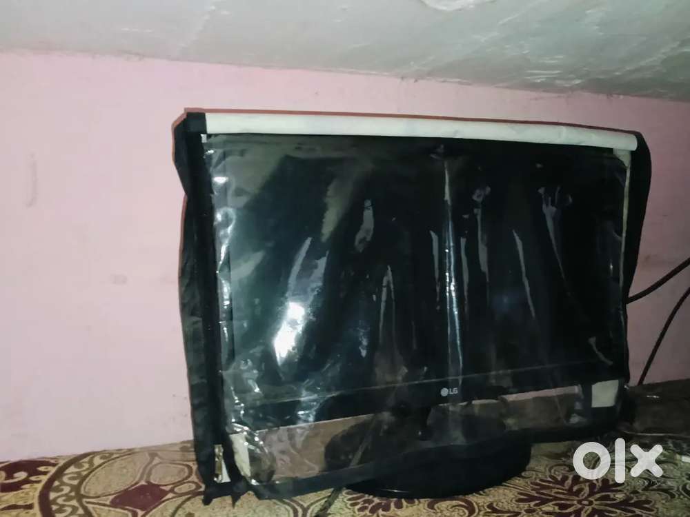 dekstop in good condition 9months old