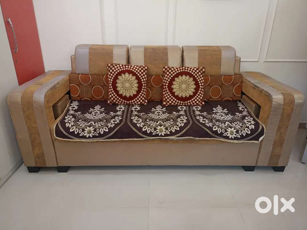 3 seater sofa with 2 stools