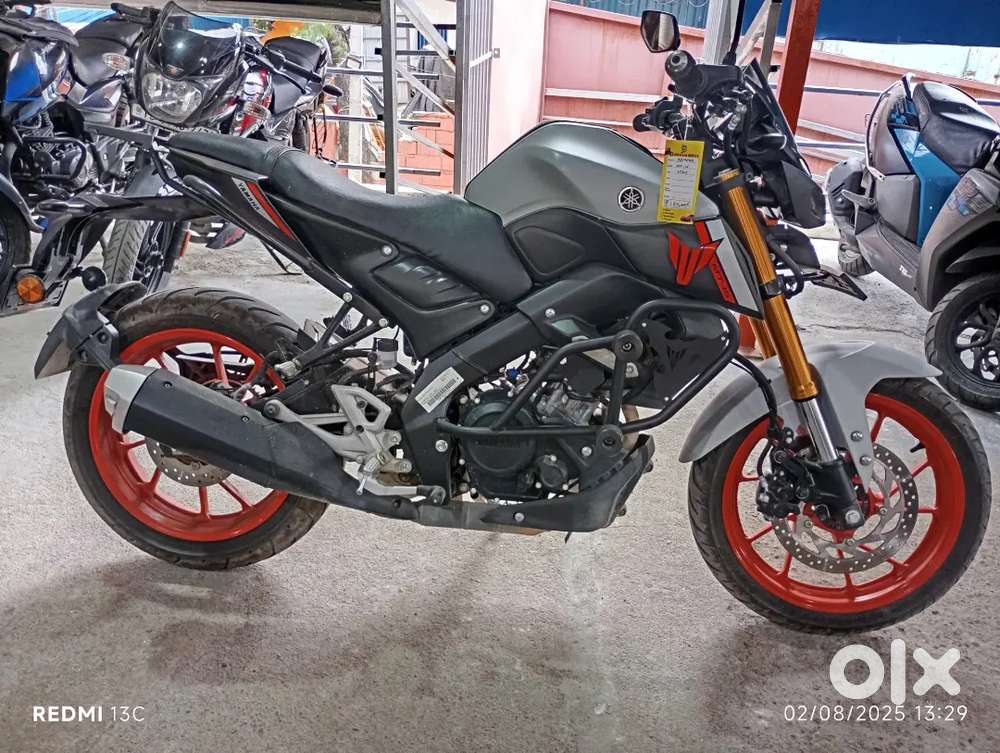 Windshield added MT 15 year 2024