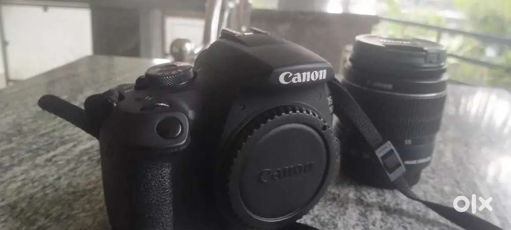 CANON 1500D