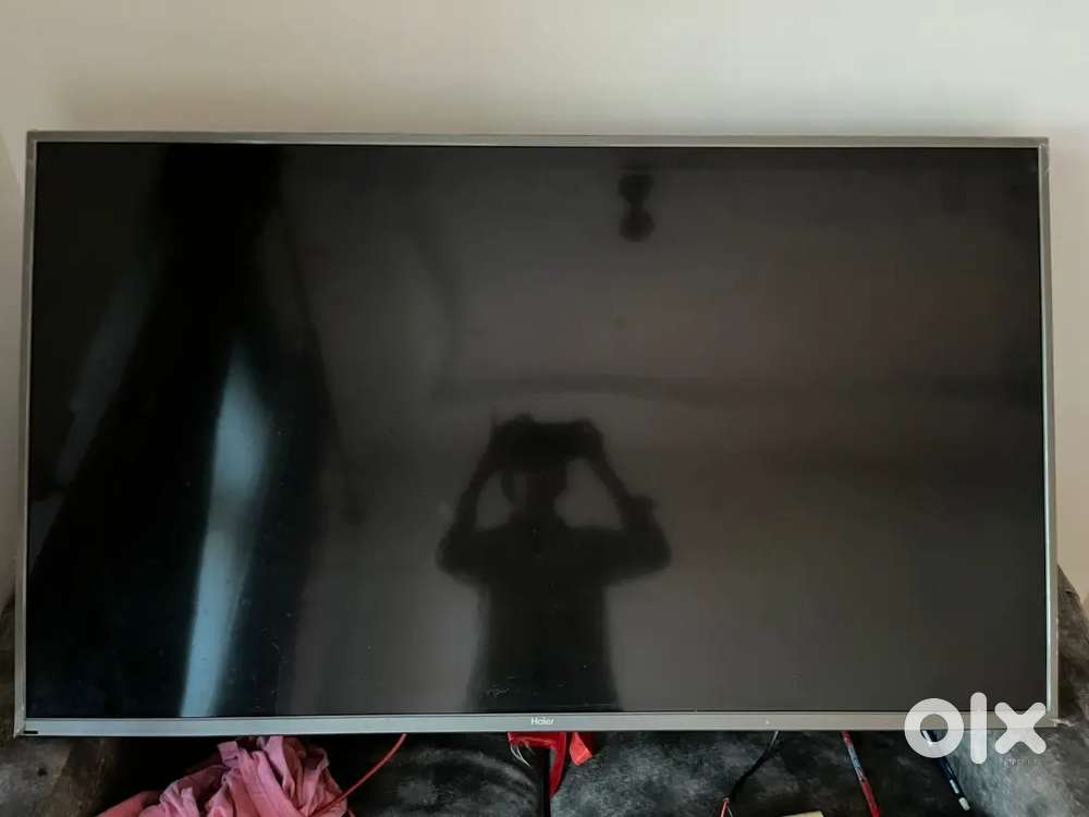 Haier led tv- excellent condition Great picture quality