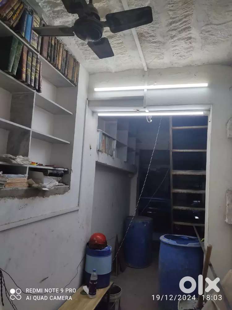 I want to sell my double story comercial property with also floor