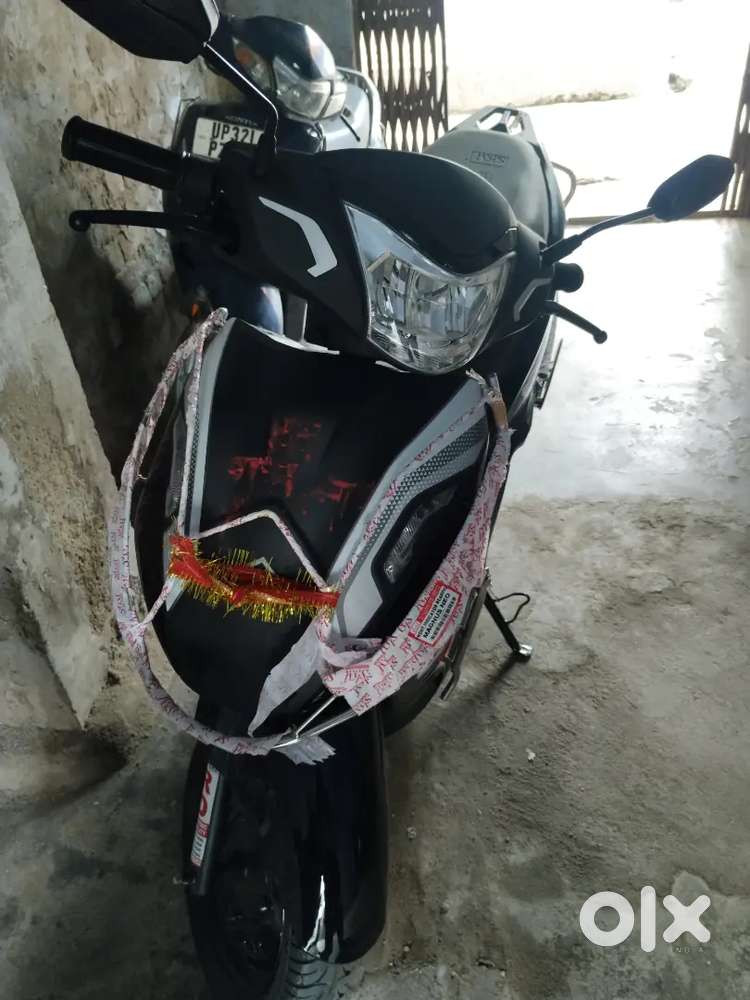 Ampere Magnus Neo Glossy Black