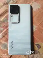Vivo v30(8+128) Full fresh condition 1 years old