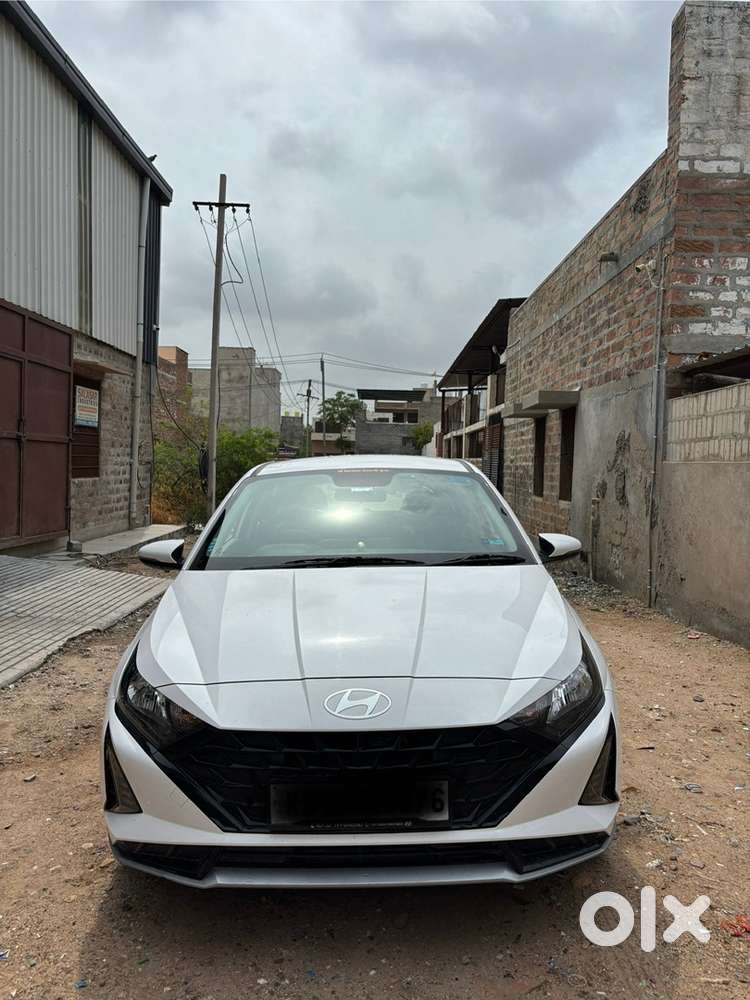 Hyundai New i20 2024 Petrol Well Maintained