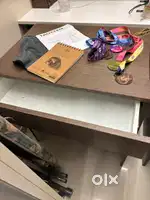 Computer table