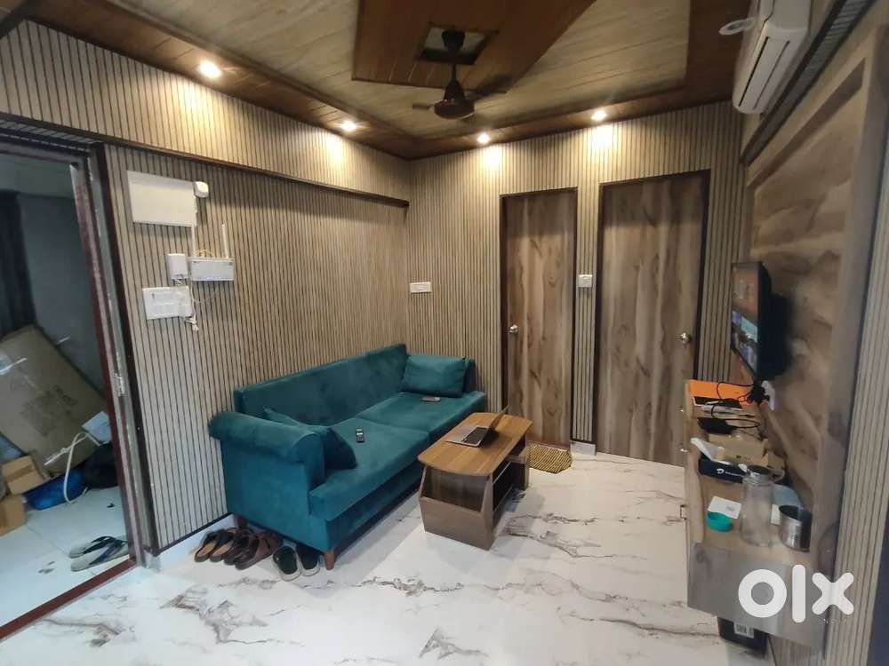 LUXURY COMPACT 2 BHK FULLY FURNISHED FLAT FOR SALE IN GOREGAON EAST