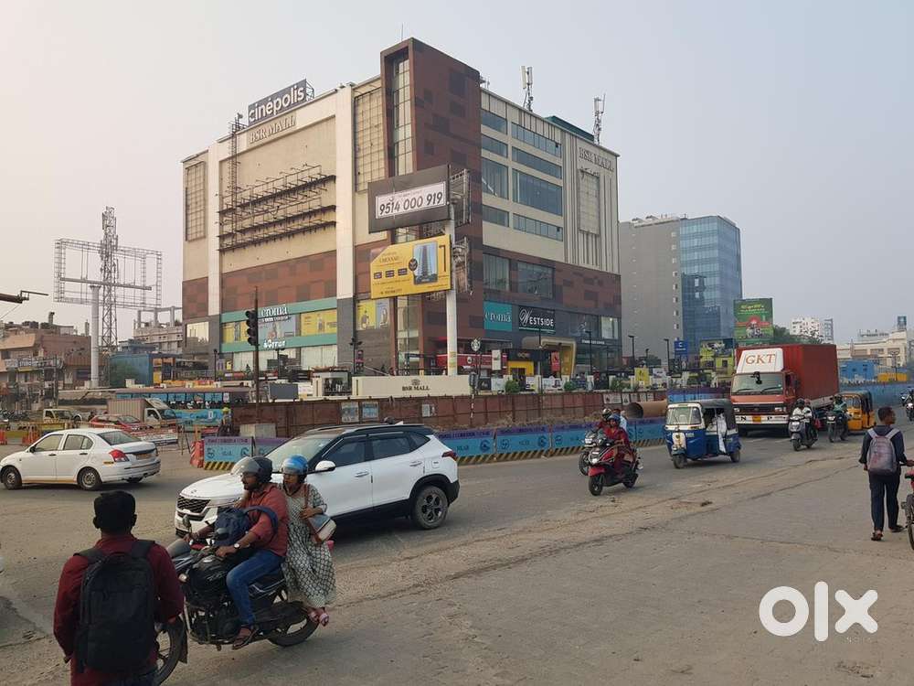 Successfully running restaurant in OMR,  near BSR mall for sale