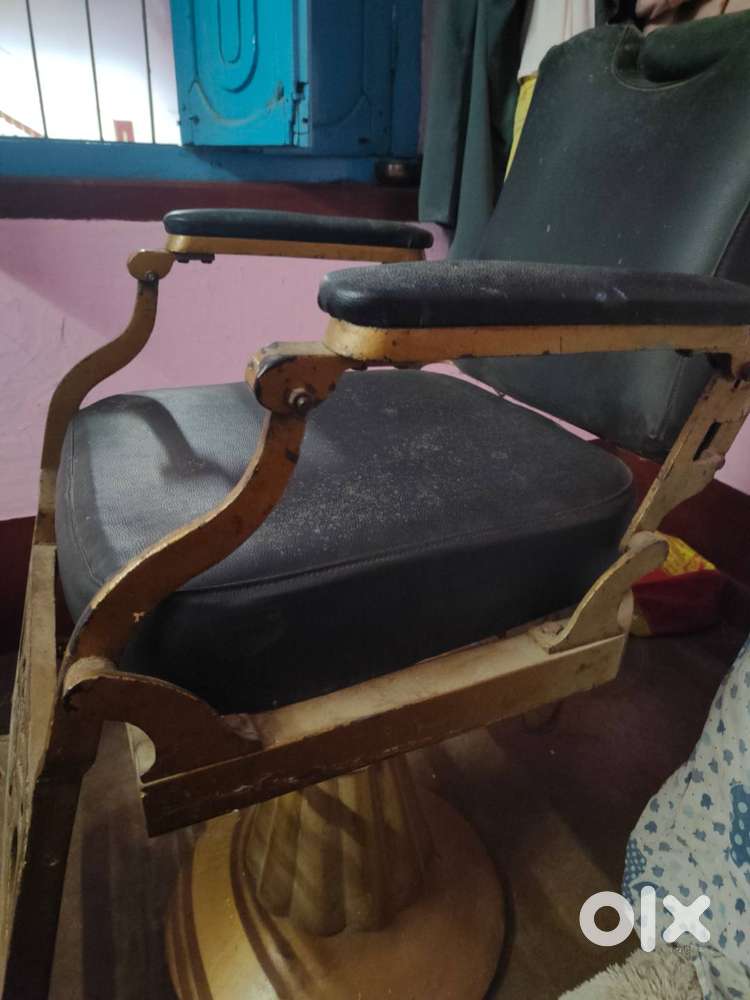 Parlour chair