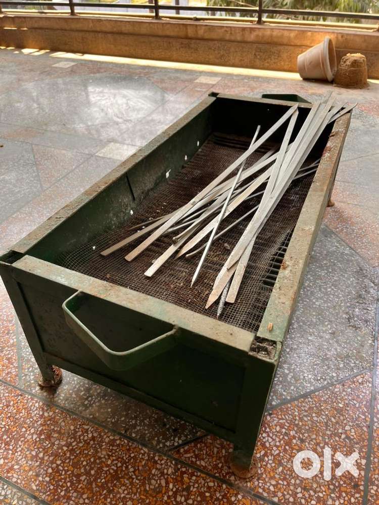 Traditional Charcoal Barbecue BBQ Grill Tandoor