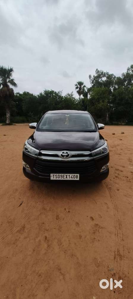 Toyota Innova Crysta 2.4 V 8 STR, 2017, Diesel