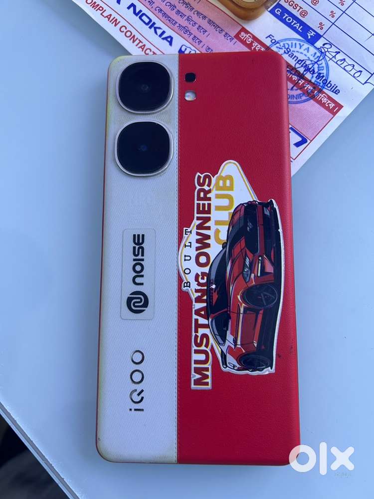 Iqoo neo 9 pro 8 gb ram 128 storage, good condition