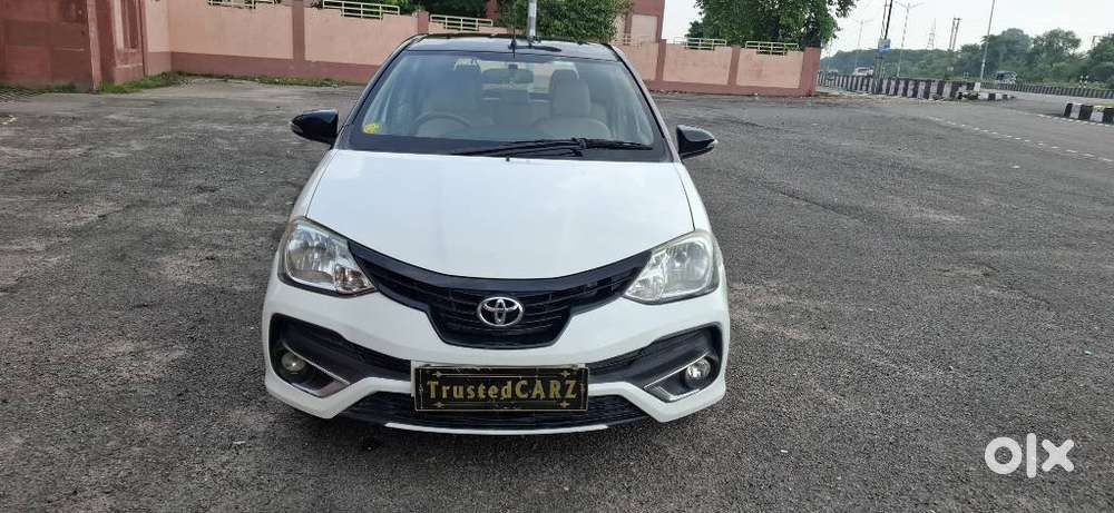 Toyota Etios Liva V Limited, 2018, Petrol