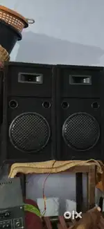 1 amplifier 2 speakers  12 Inches 400 watts