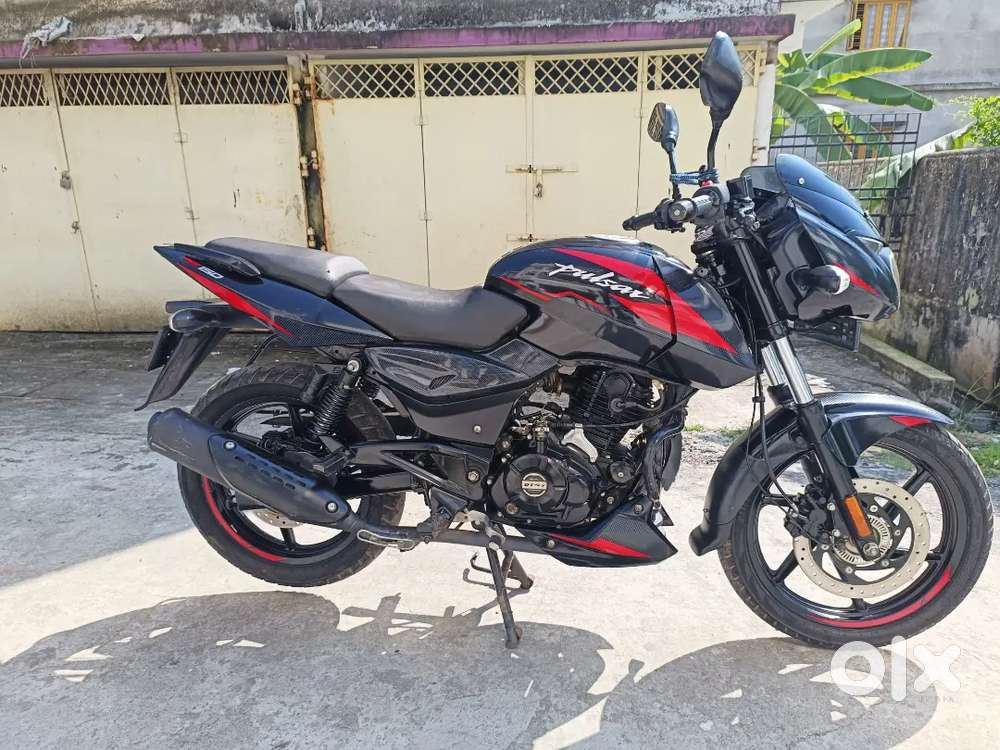 Bajaj pulsar 150cc in Brand new condition Double disc