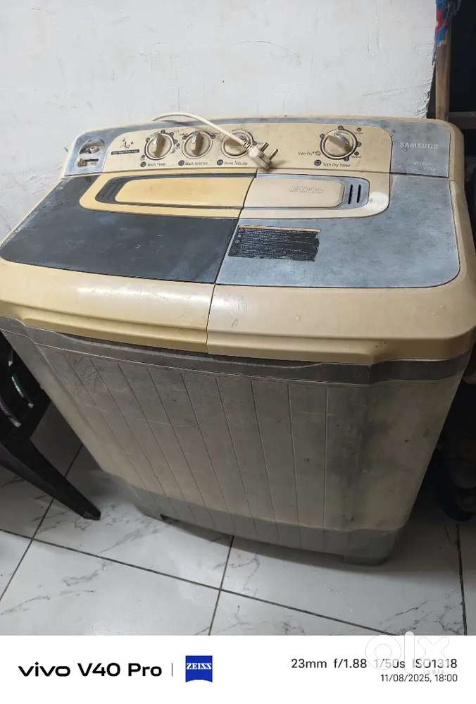 Chalu che kapda sukayi che