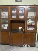 Crockery almirah