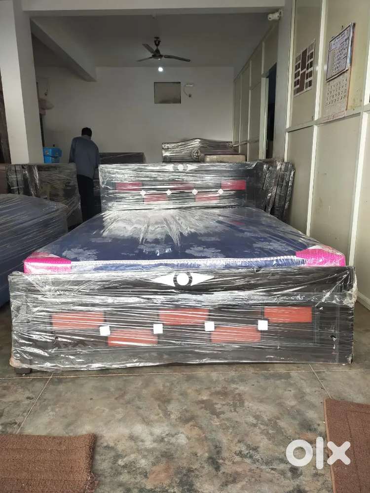 Direct factory price sale cot with mattress at affordable price
