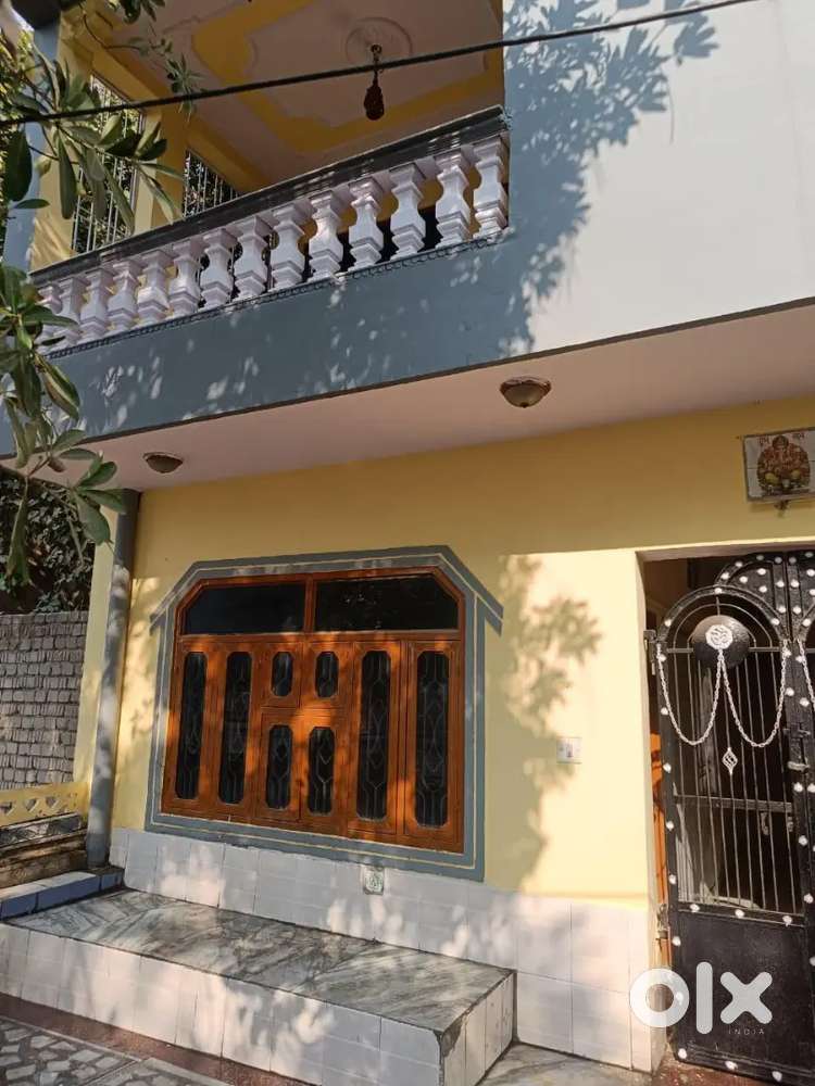 Independent RHB House on main 200 Feet Road