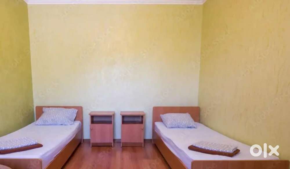 Gents PG available at Vazhuthacaud single room and sharing with food.