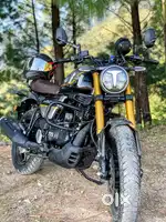 Single owner, &lt; 4,000 km, unused-like