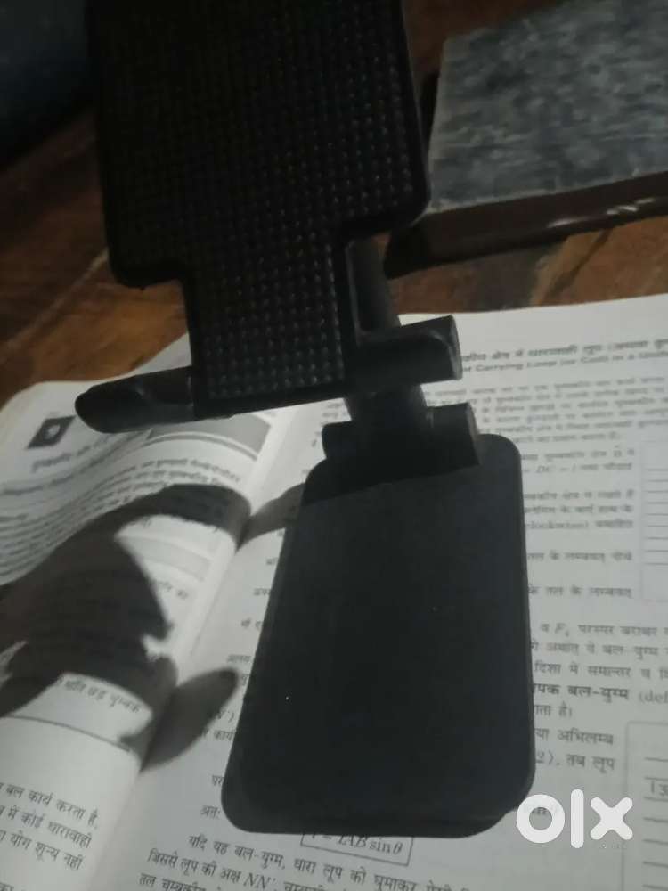 Mobile wala stand . Good condition