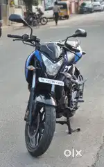 Bajaj pulsar ns200 2016 model black & blue very very low usage vehicle