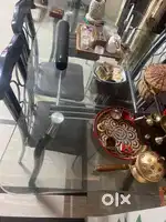 Dinning with 6 chair and centre table