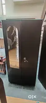 Metal  almirah