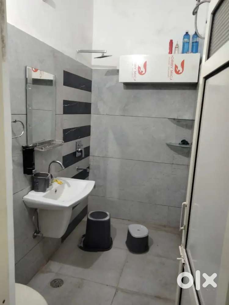 FULLY FURNISHED 1 BEDROOM SET AVAILABLE