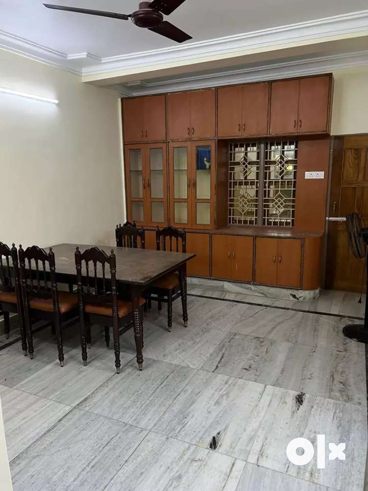 Independent 3bhk house ToLet for family and Office perpose only