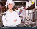 Rehne wali cook chahiye ghar mai 
Female staff 
Room food medical sal