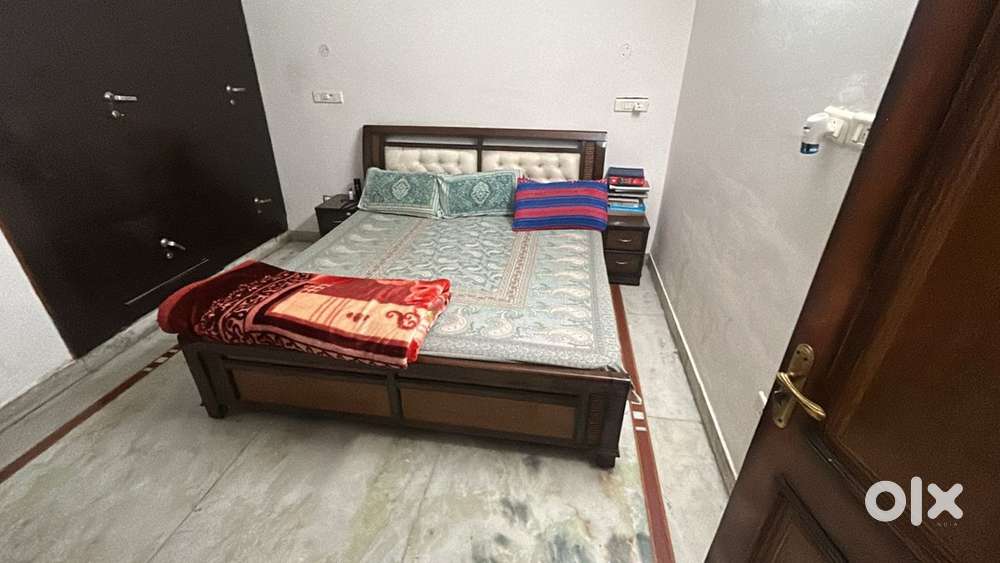 Need flatmate for 1 room in 2bhk flat