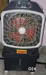 Good condition 1 year old (mini cooler)