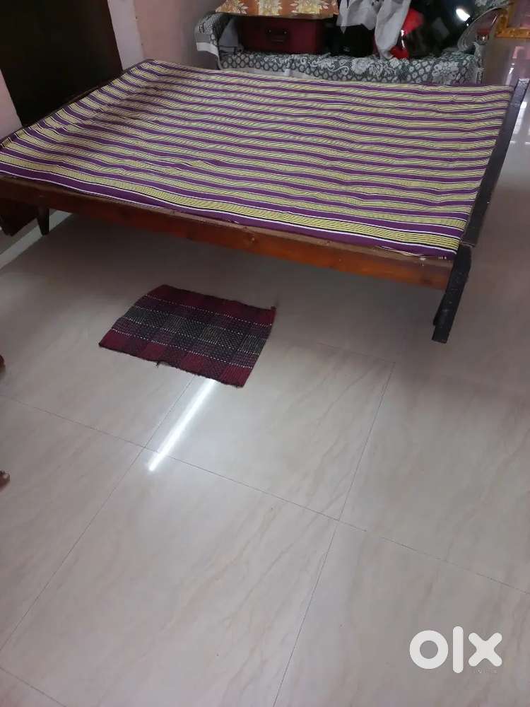 Double cot original taek wood