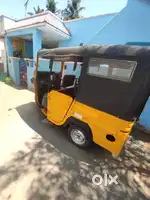 Bajaj cng petrol