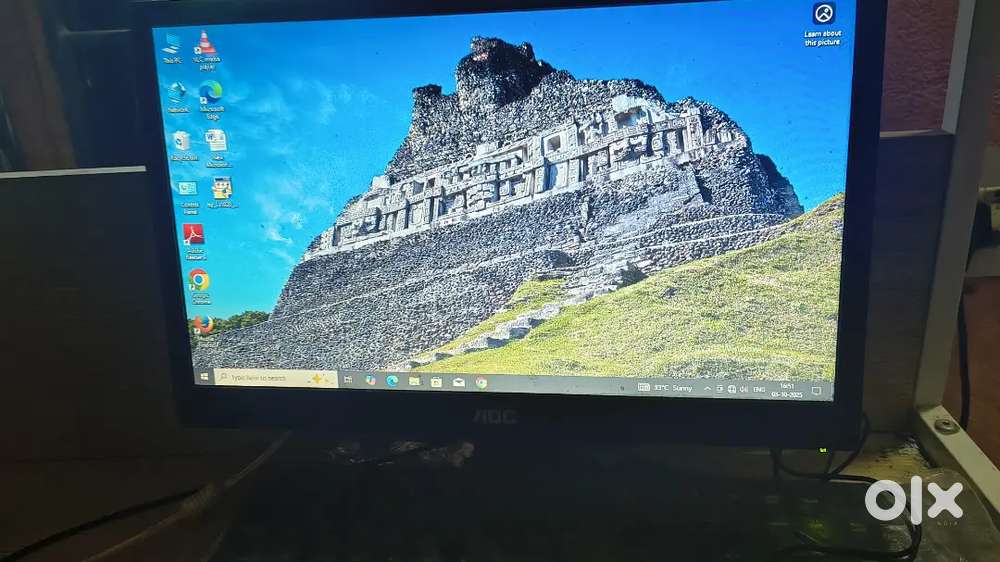 Desktop with printer for sale 7 years old